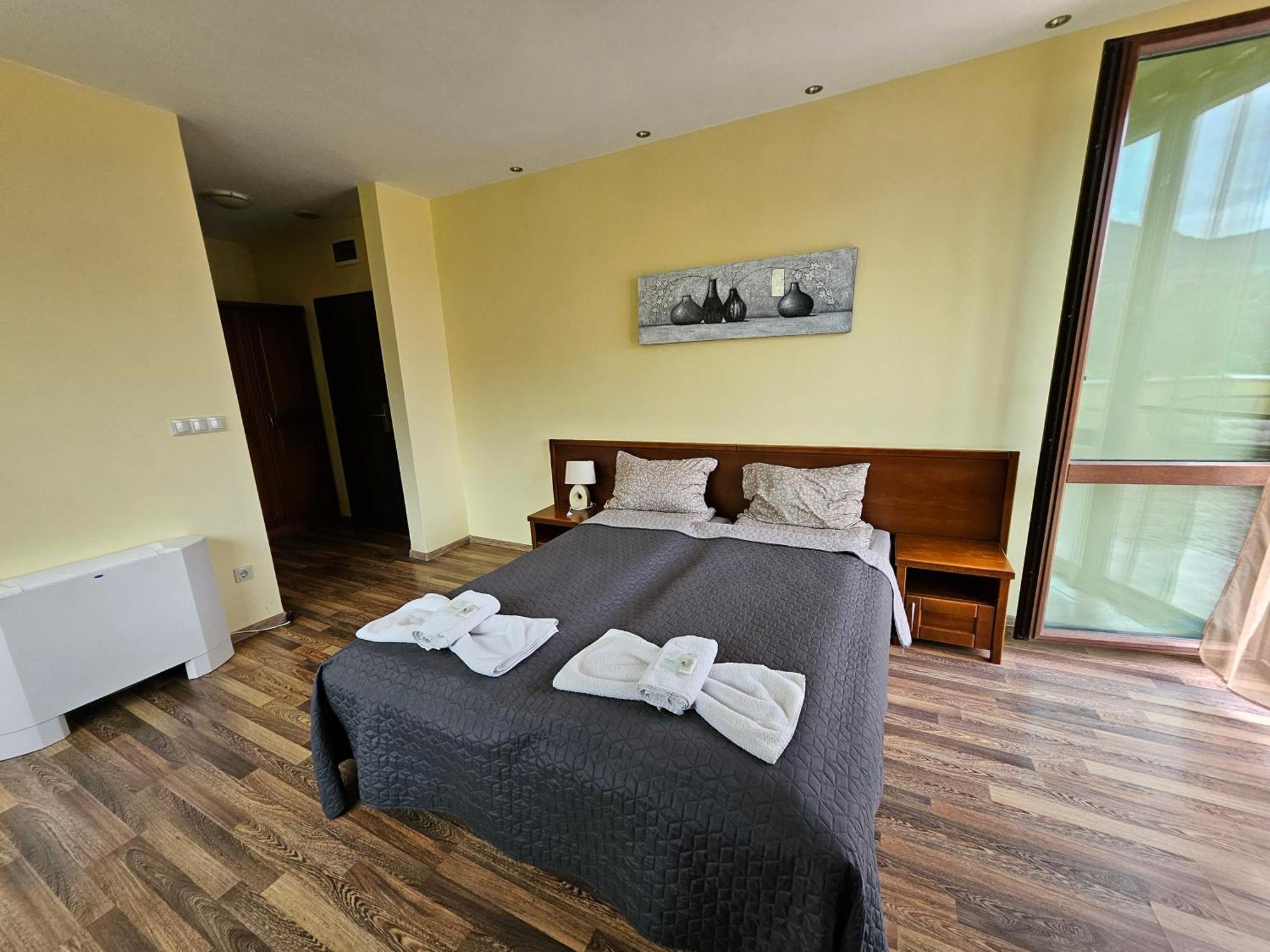 Family Hotel Komhotel بيركوفيتسا المظهر الخارجي الصورة