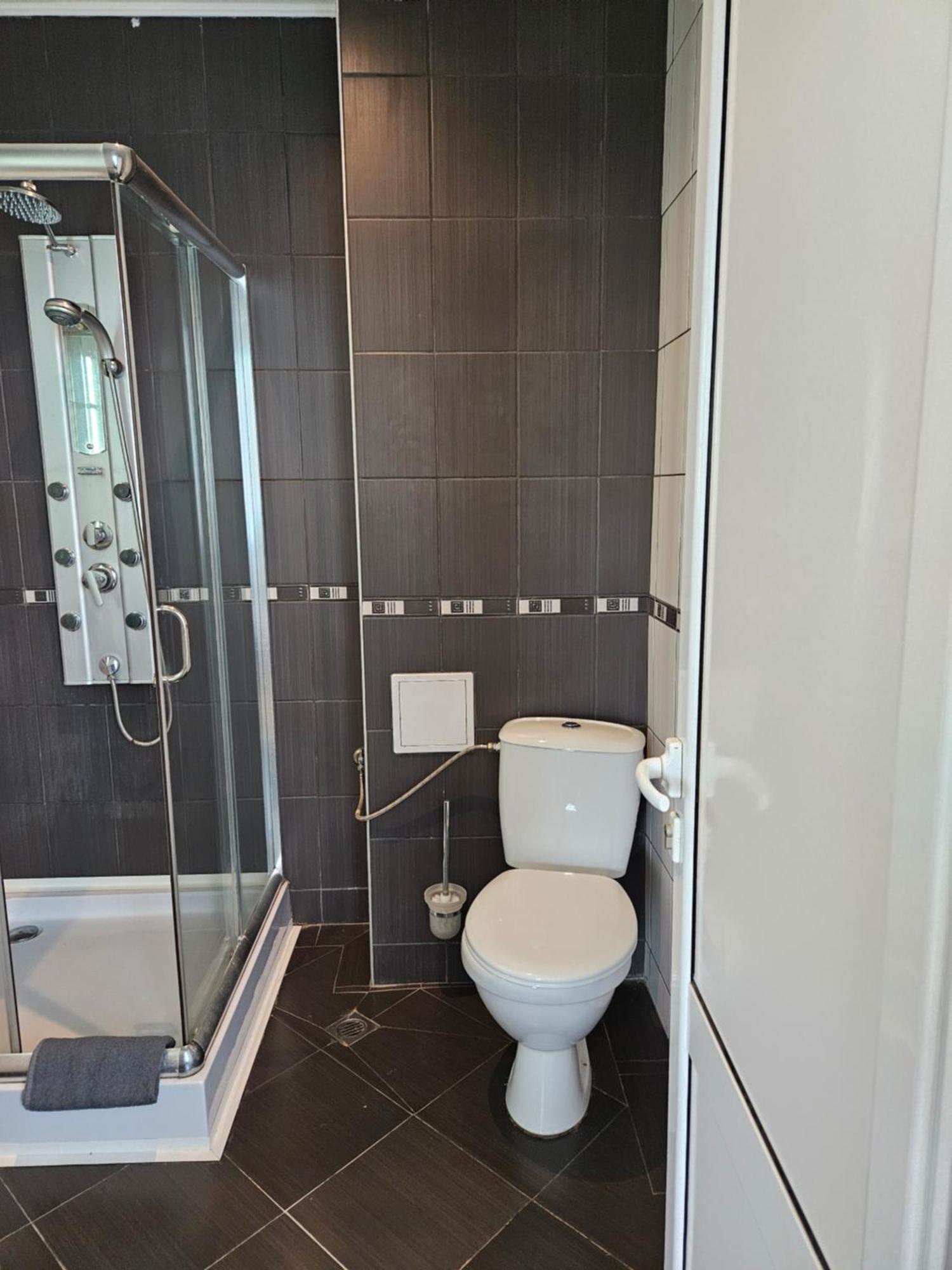Family Hotel Komhotel بيركوفيتسا المظهر الخارجي الصورة